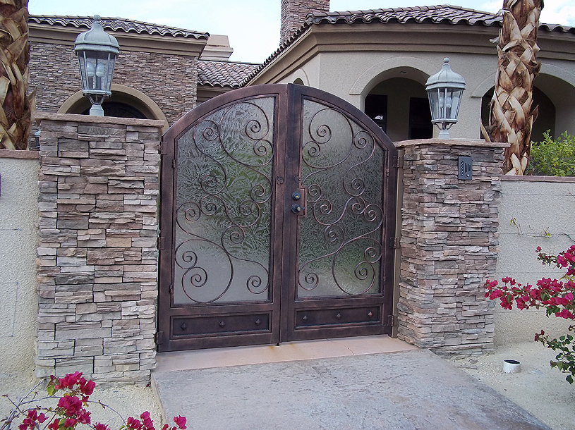 Custom entry gates with frosted glass for Homeowners